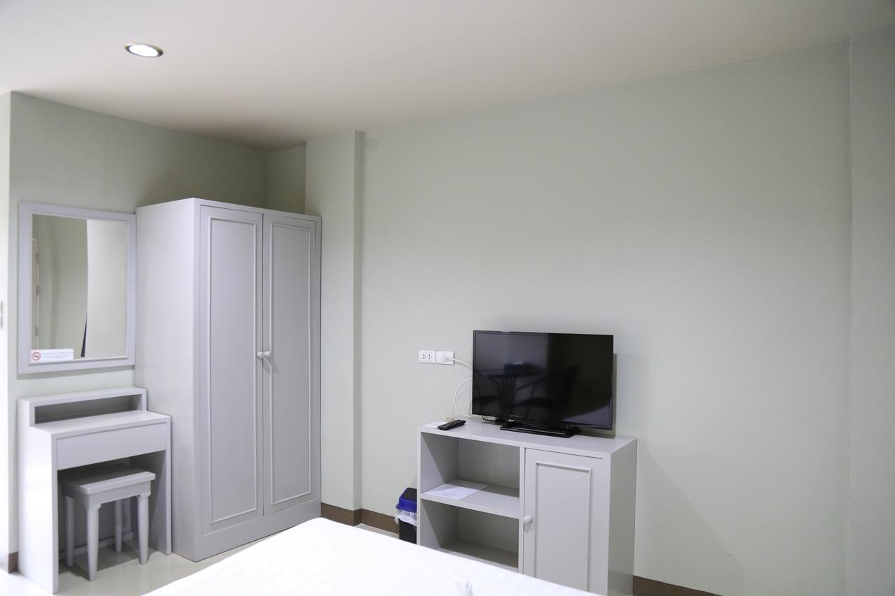 Bijou Boutique Aparthotel Чиангмай Екстериор снимка