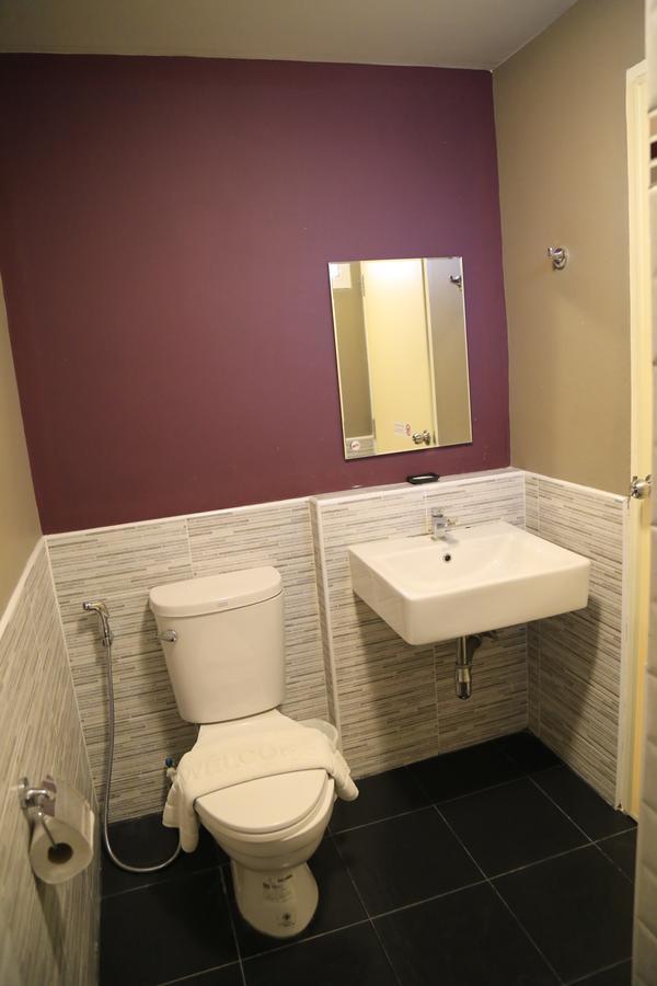 Bijou Boutique Aparthotel Чиангмай Екстериор снимка