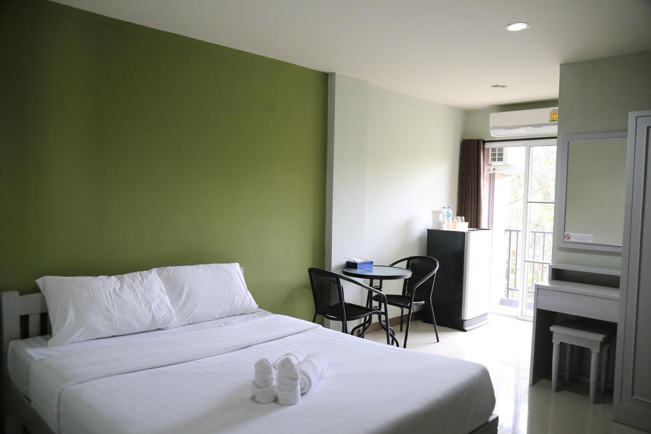 Bijou Boutique Aparthotel Чиангмай Екстериор снимка