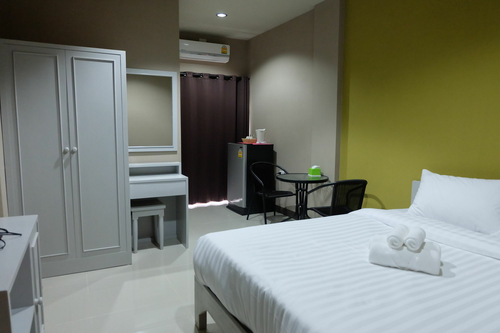Bijou Boutique Aparthotel Чиангмай Екстериор снимка