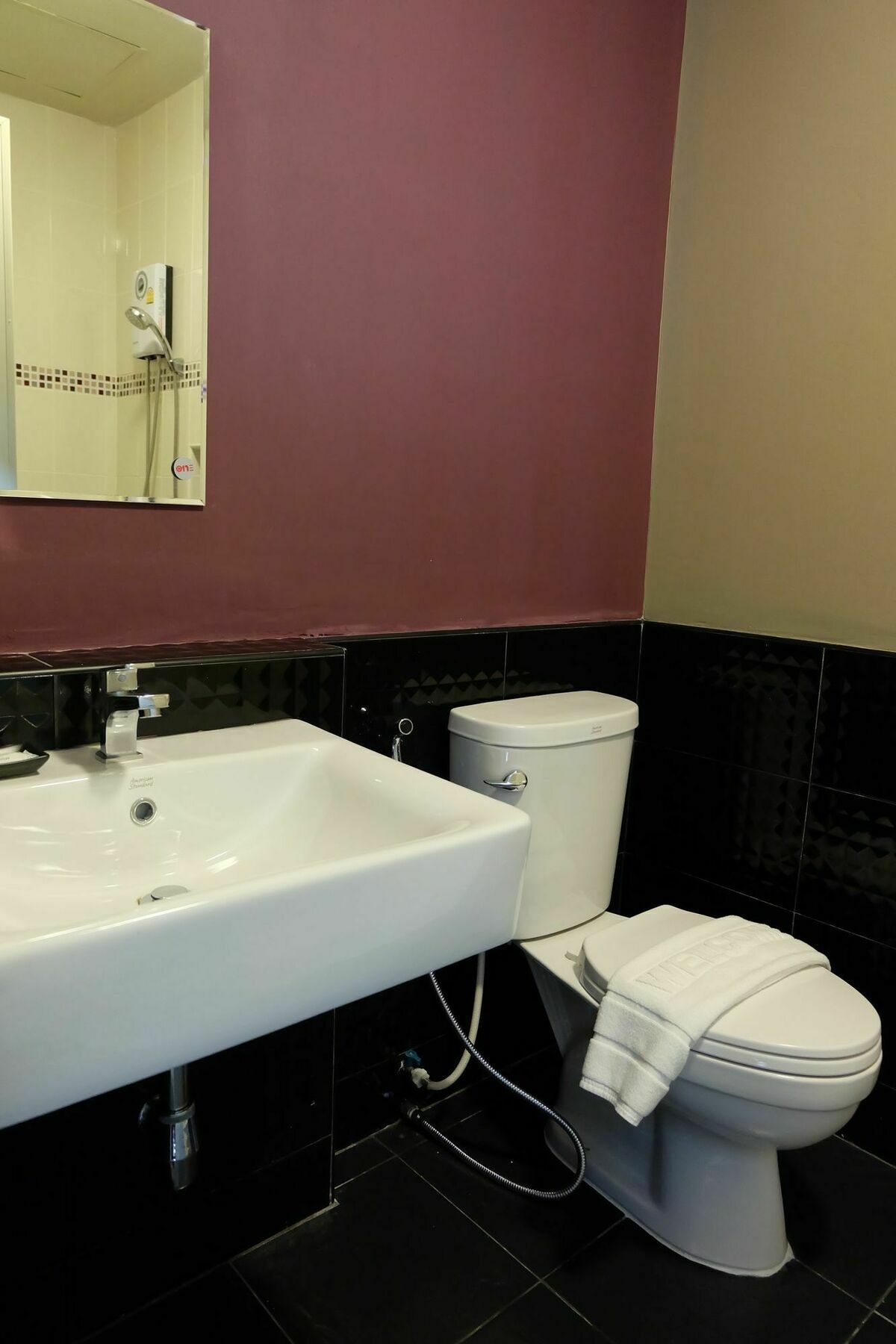 Bijou Boutique Aparthotel Чиангмай Екстериор снимка