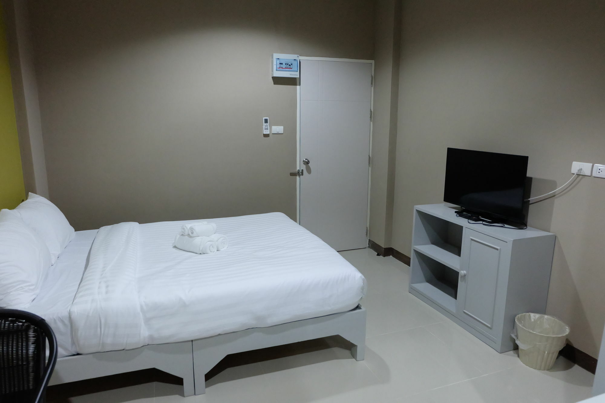Bijou Boutique Aparthotel Чиангмай Екстериор снимка